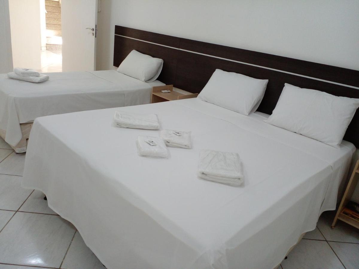 Hotel Minas Brasil Монтис Кларос Екстериор снимка